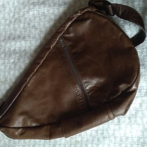 Dockers sling bag